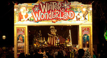 Entrance_of_winter_wonderland_signpost