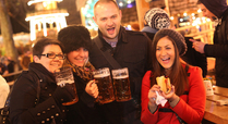 People_enjoying_the_beer_at_winter_wonderland_signpost