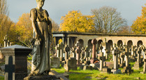 Brompton_cemetery_-_2014_-_blanche_roosevelt_macchetta_-_max_a_rush-0048_signpost
